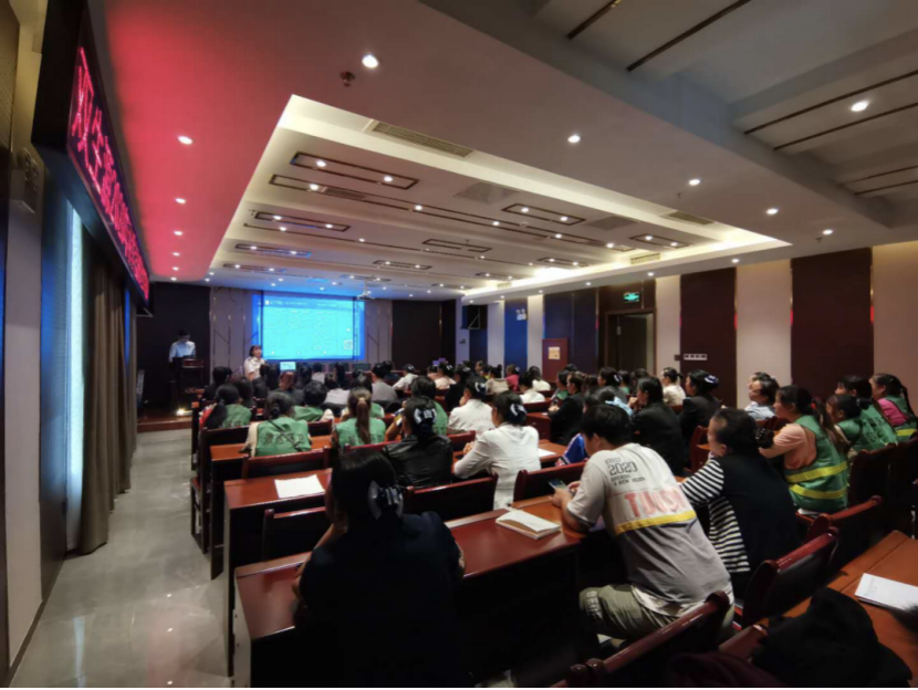 双生源公司开展2020年秋季消防安全知识培训(图2) 双生源公司开展2020年秋季消防安全知识培训(图2)